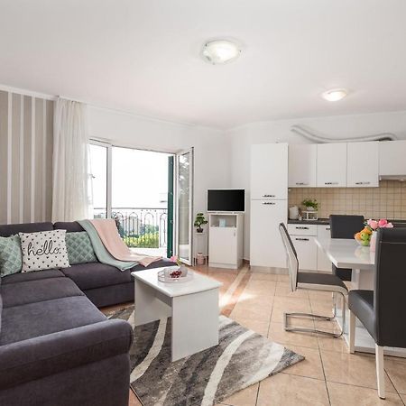 Summer Breeze Apartment With A Pool Opatija Zewnętrze zdjęcie